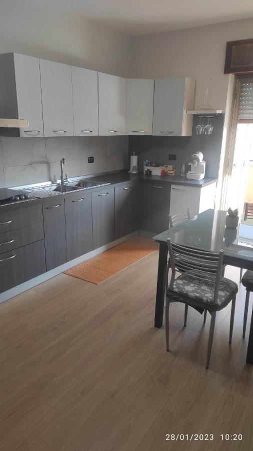 Appartamento In Zona Residenziale Surdo Exterior foto
