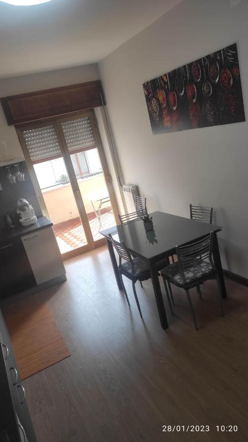 Appartamento In Zona Residenziale Surdo Exterior foto